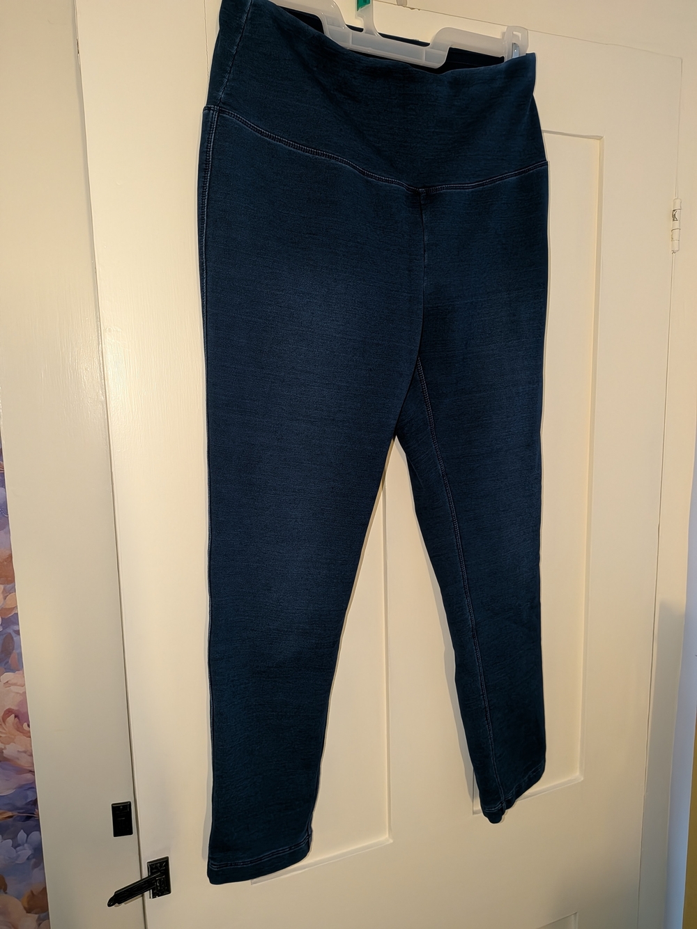 Women's Navy Pull-On Stretch Leggings